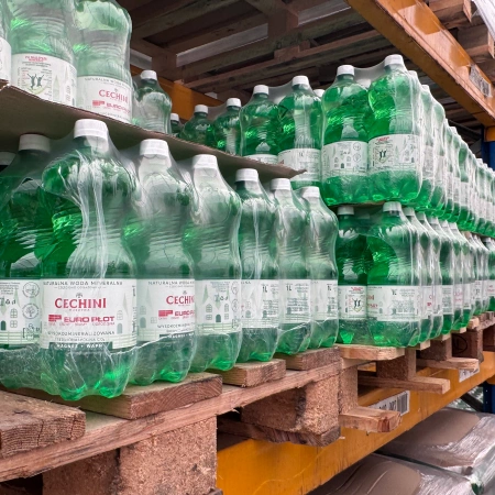 Woda wysokozmineralizowana średnionasycona Cechini x Euro-Płot butelka 1,5L