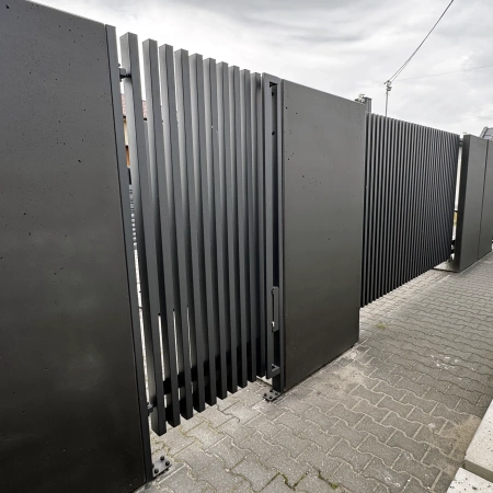 Furtka grzebieniowa 920mm x 1700mm (profil ocynkowany 60mm x 40mm) rozstaw co 4cm - lewa - grafit STR RAL7021