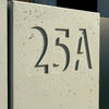 Mur personalizowany L 180cm x 100cm x 70cm + totem + śruby zamkowe - jasny popiel RAL7035