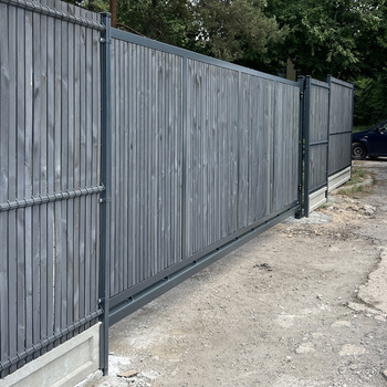 Brama przesuwna panelowa 2D SOLID 4000mm x 1600mm / RAL 7016 MAT z przesłoną w kolorze grafitowym