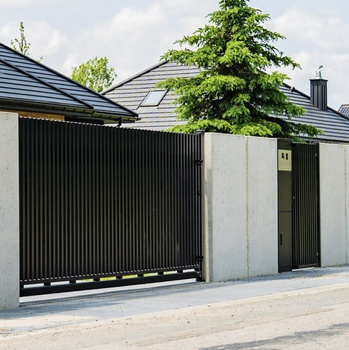 OUTLET - Brama przesuwna (4000mm x 1740mm) + furtka (1000mm x 1740mm) palisada pionowa + multibox (1800mm x 320mm x 310mm)