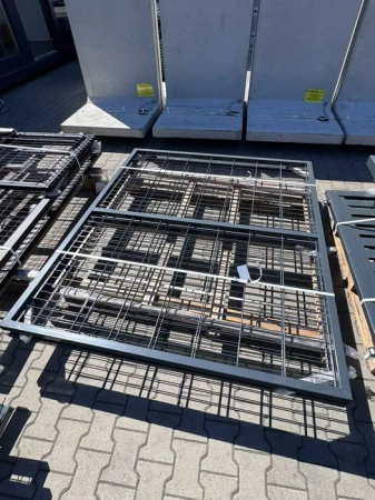 OUTLET - Brama dwuskrzydłowa panelowa 1600mm x 4000mm 2D RAL7016