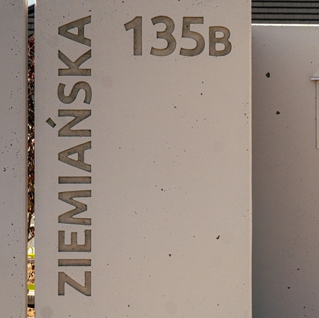 Mur personalizowany L 220cm x 100cm x 90cm + totem + śruby zamkowe - jasny popiel RAL7035