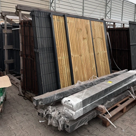 OUTLET - Brama panelowa dwuskrzydłowa 2D SOLID (6/5/6) 4000mm x 1700mm RAL7016 z przesłoną w kolorze naturalnym