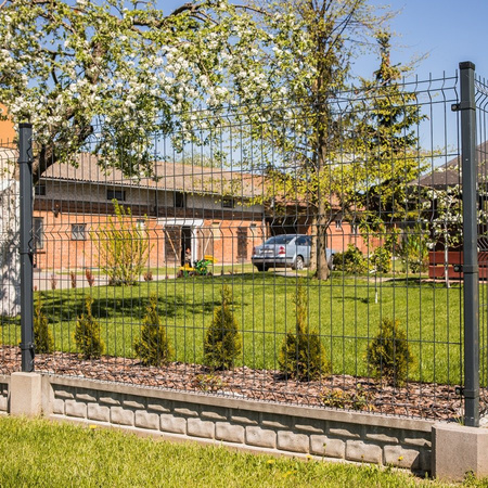 Słup ogrodzeniowy 60mm x 40mm H-2600 RAL 7016 śc. 1,2mm